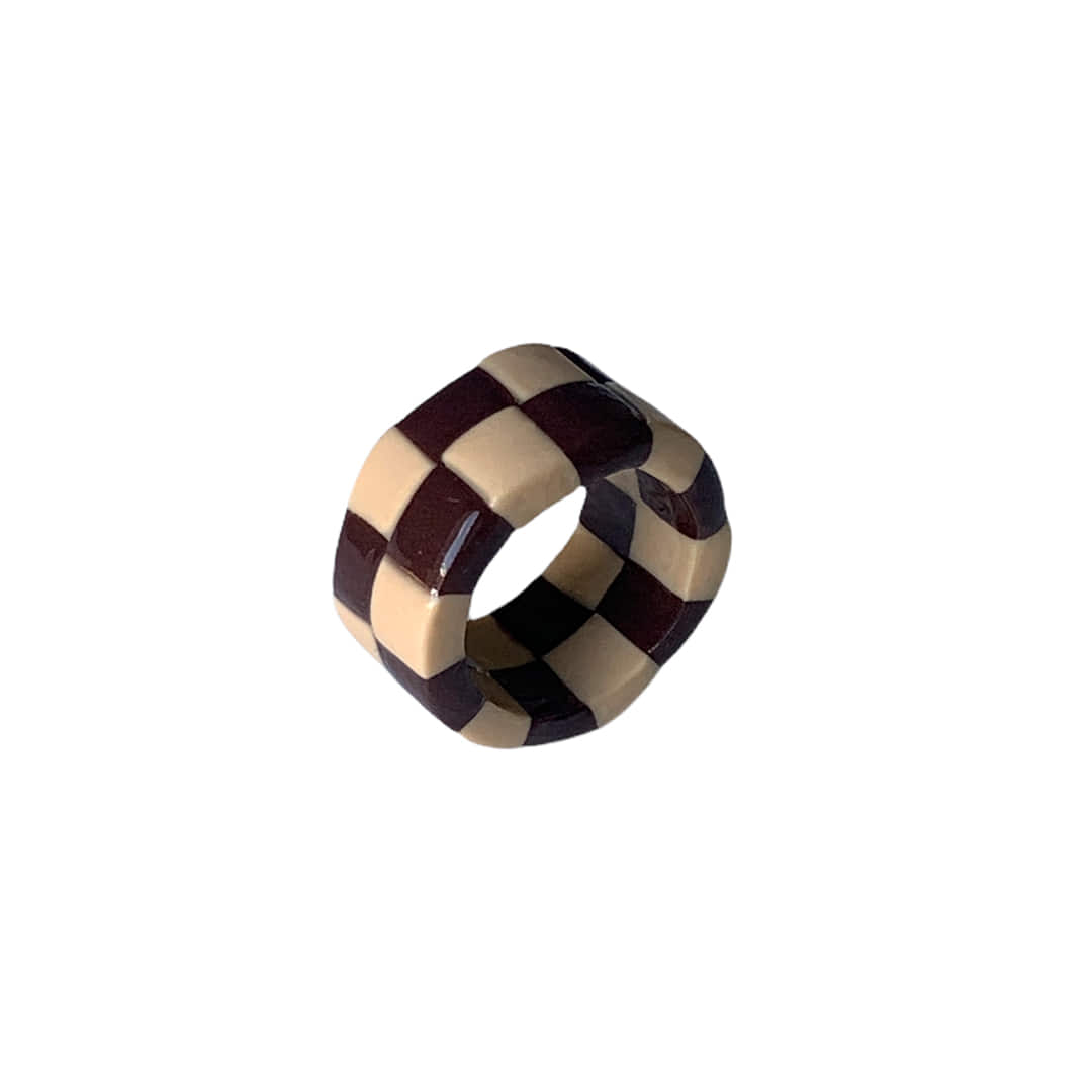 chess ring_ brown