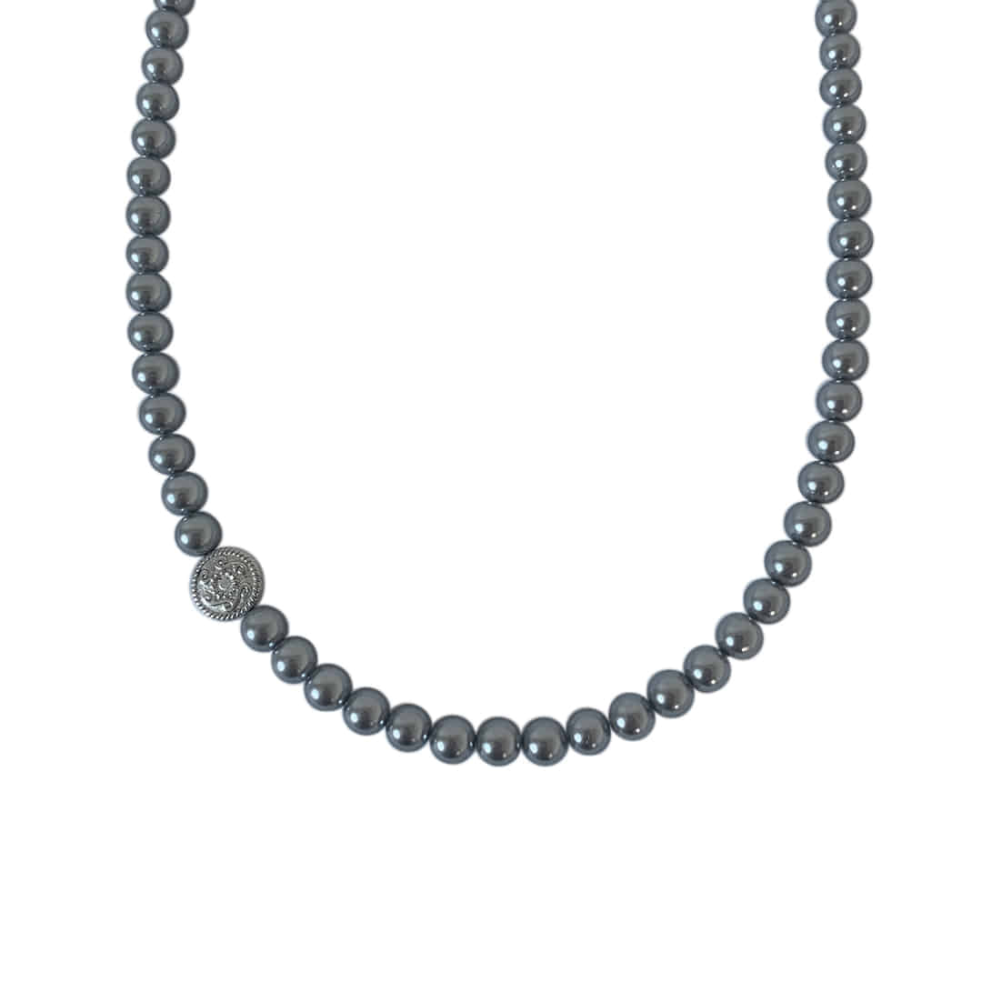 circle motif grey pearl necklace