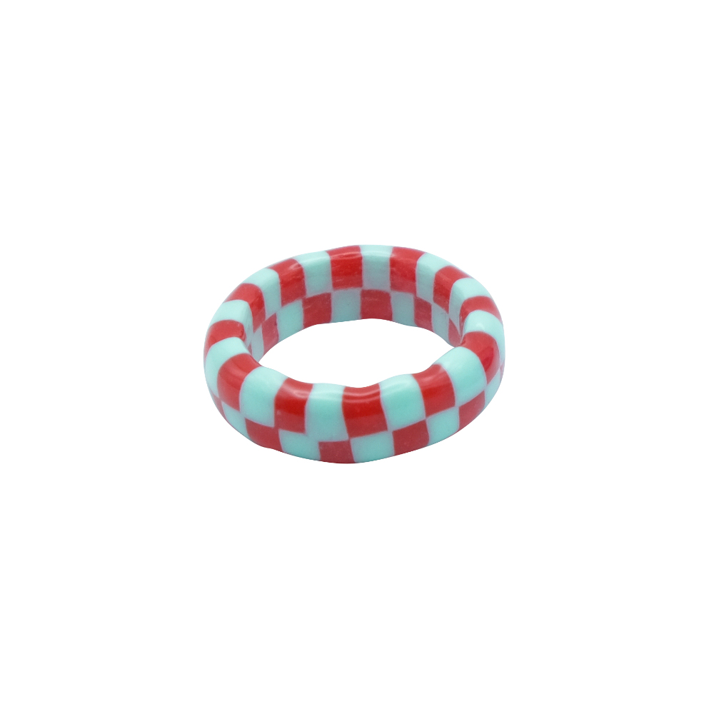 chess ring-red mint