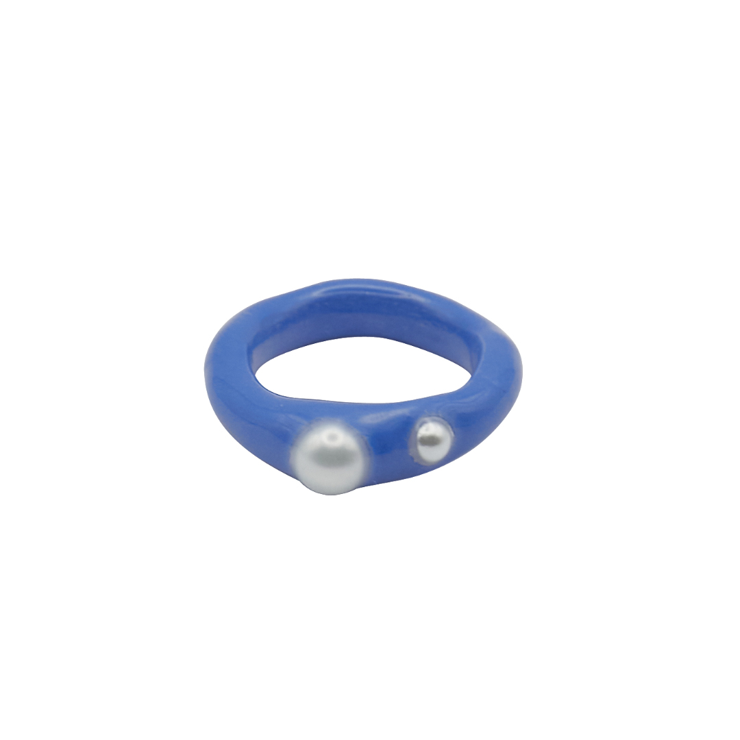 pearl embrace ring