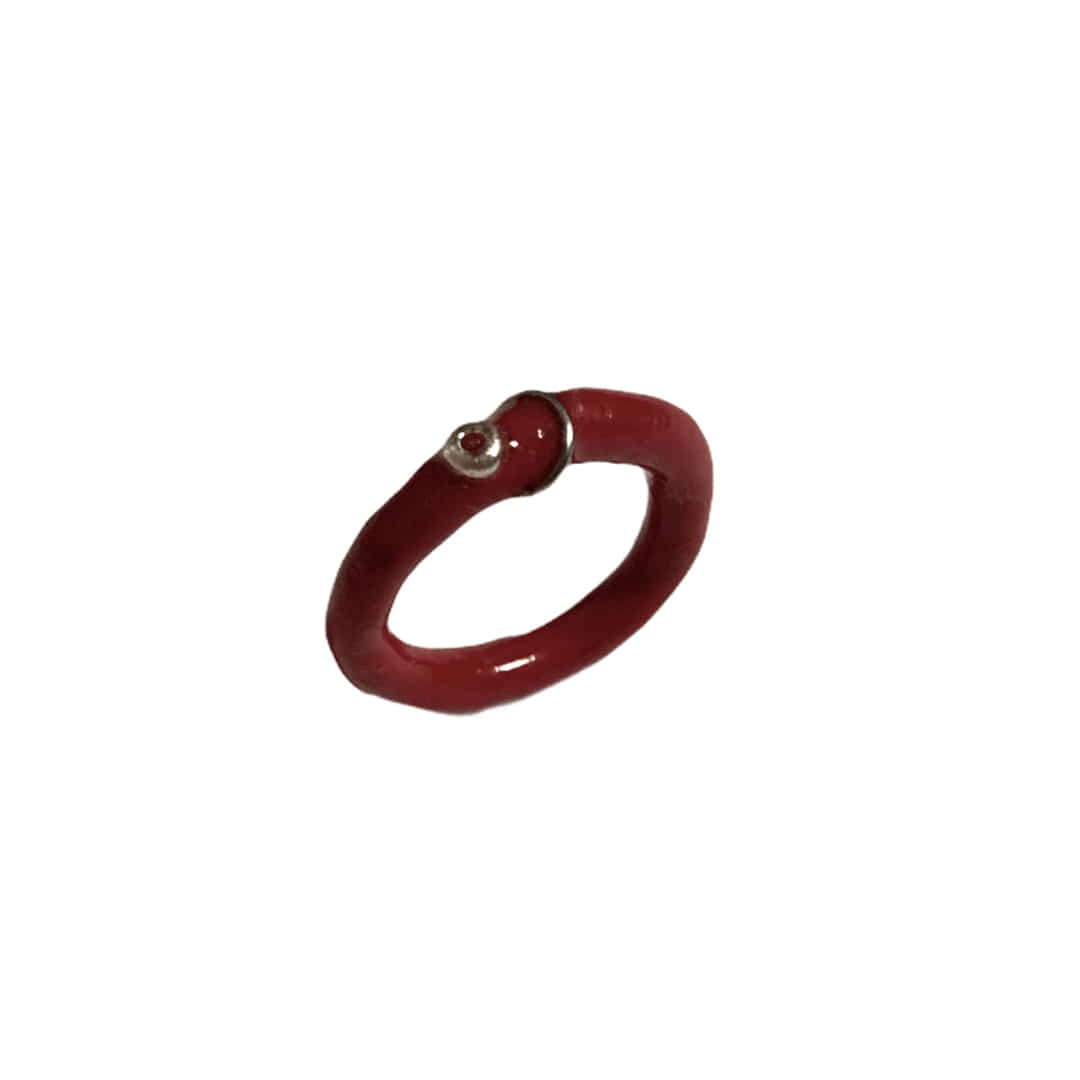 scarlet red metal ring point
