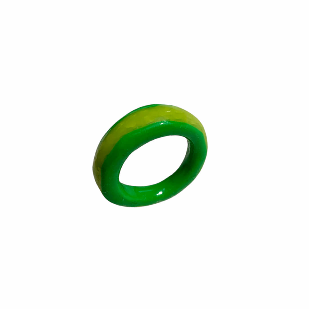 yellowish green tone ring