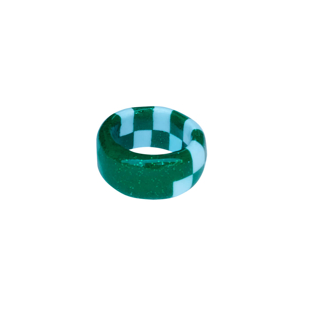 chess ring half_green soda
